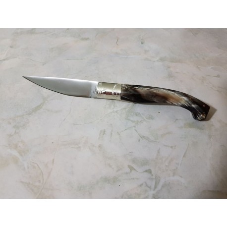 Coltello con manicatura in corno