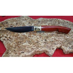 Coltello con manicatura in legno corallo 