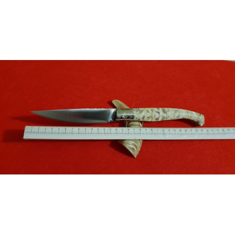 COLTELLO TIPO DORGALESE CON MANICATURA IN MOSAICO CON MOLARI DI CAVALLO